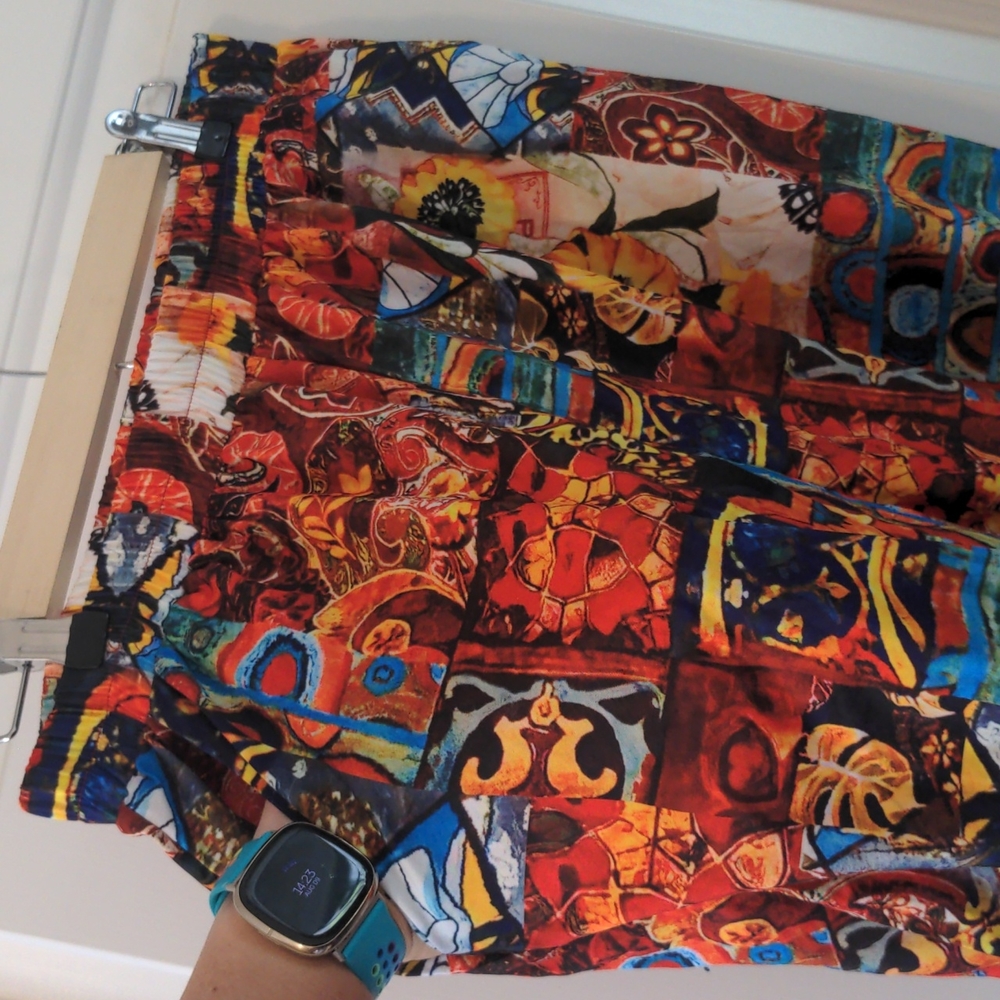Stained Glass Patterned Joggers - Picture 11 of 14